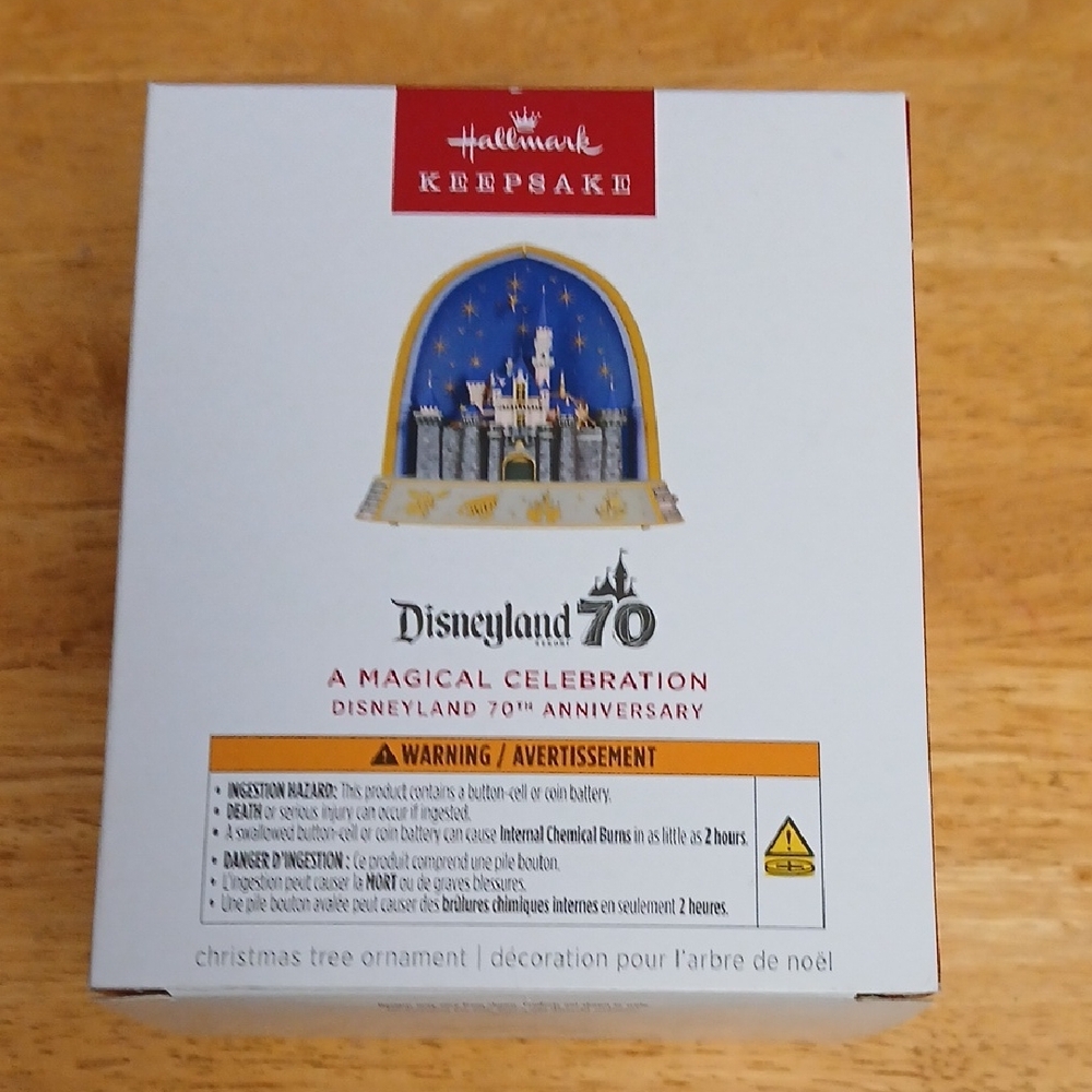 Hallmark Keepsake Disneyland 70th Anniversary Plays Music And Lights Up!